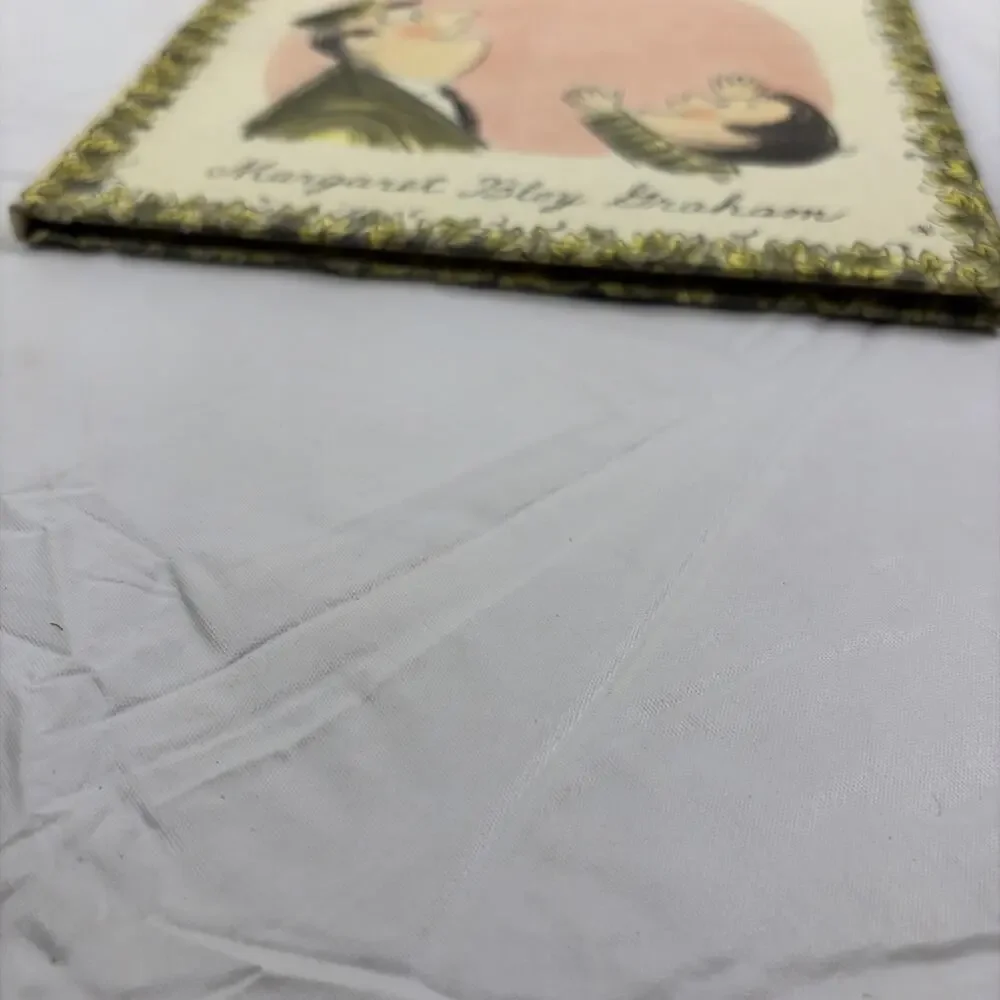 Vintage Be Nice To Spiders by Margaret Bloy Graham 1967 Hardcover Weekly Reader